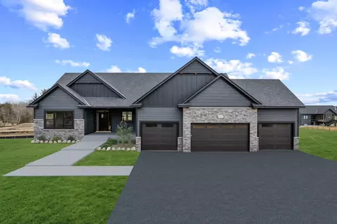 17961 Staples St NE, Ham Lake, MN 55304