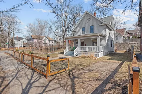 316 Bates Ave, Saint Paul, MN 55106