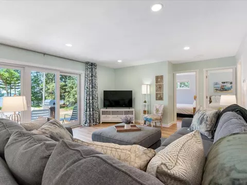 Living - 6438 Ojibwa Rd, Brainerd, MN 56401 photo 3 of 3