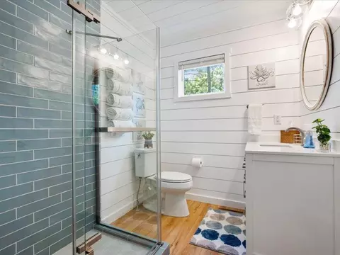 Bath - 6438 Ojibwa Rd, Brainerd, MN 56401 photo 2 of 2