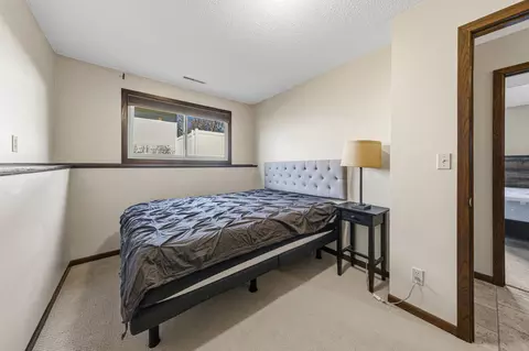 Bedroom - 1902 Brookside Dr, Albert Lea, MN 56007 photo 5 of 8