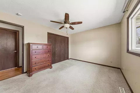 Bedroom - 1902 Brookside Dr, Albert Lea, MN 56007 photo 2 of 8