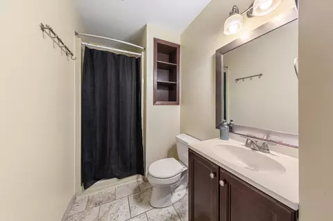 Bath - 1902 Brookside Dr, Albert Lea, MN 56007 photo 2 of 2