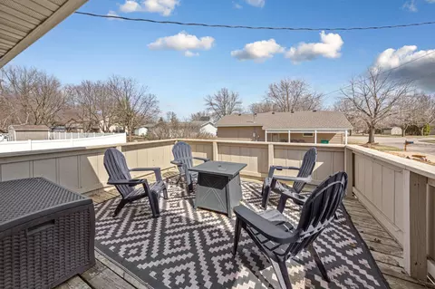 Exterior - 1902 Brookside Dr, Albert Lea, MN 56007 photo 2 of 5