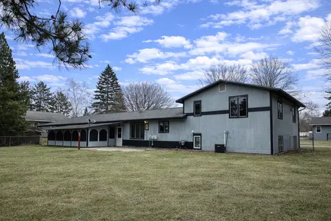 Exterior - 605 7th St W, Park Rapids, MN 56470 photo 7 of 8