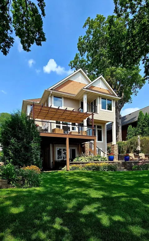 4743 Island View Dr, Mound, MN 55364