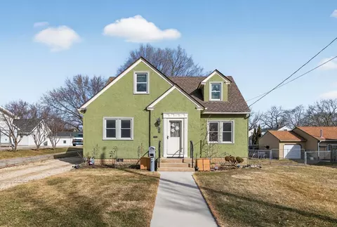613 11th St SE, Rochester, MN 55904