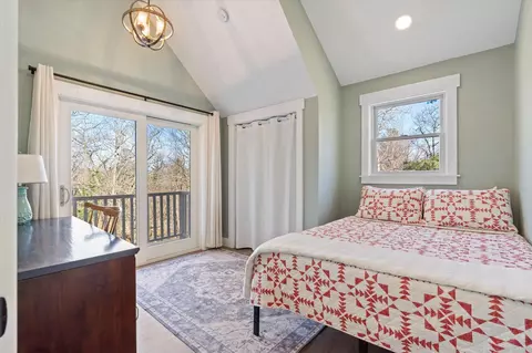 Bedroom - 31528 Lakeview Dr, Cushing, MN 56443 photo 3 of 9