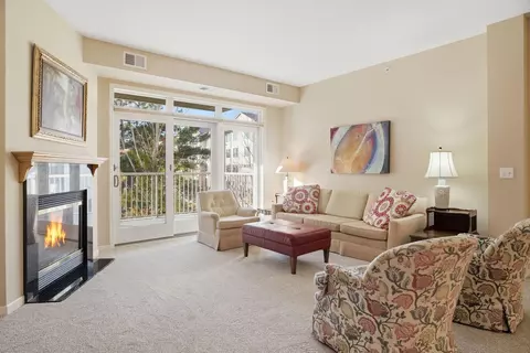 5250 Grandview Sq #2311, Edina, MN 55436