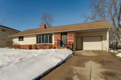 805 1st Ave NW, Byron, MN 55920