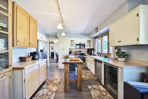 Kitchen - 1507 S 6th St, Brainerd, MN 56401 photo 2 of 5