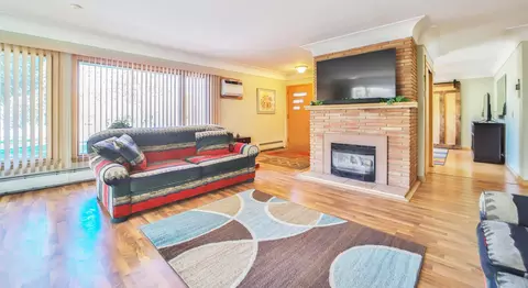 Living - 1507 S 6th St, Brainerd, MN 56401 photo 2 of 8