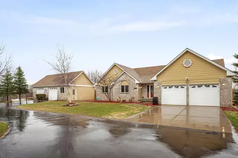 7645 84th Ave N, Greenfield, MN 55373
