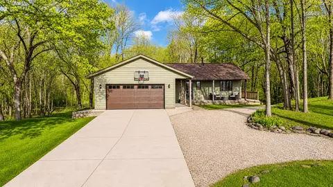 28819 141st Ave, New Prague, MN 56071