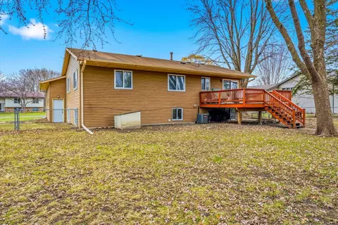 Exterior - 1487 Meadow Ln, Maple Plain, MN 55359 photo 6 of 10