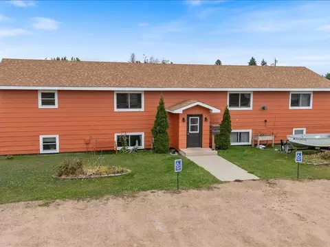 12 Linney St, Babbitt, MN 55706