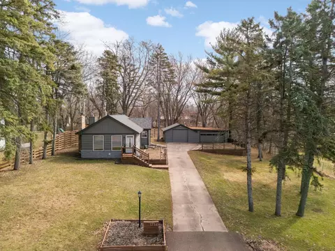 1714 Howard St N, Maplewood, MN 55109