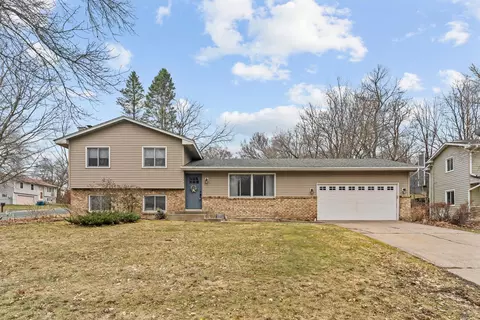 7731 Polaris Ln N, Maple Grove, MN 55311