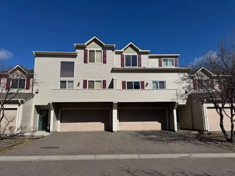 9150 Comstock Ln N, Maple Grove, MN 55311