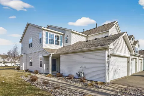 609 Providence Dr, Shakopee, MN 55379