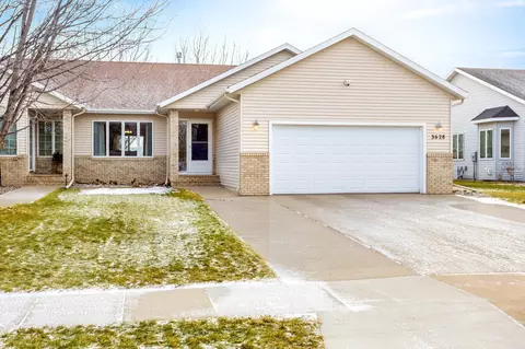 3628 28th St S, Fargo, ND 58104