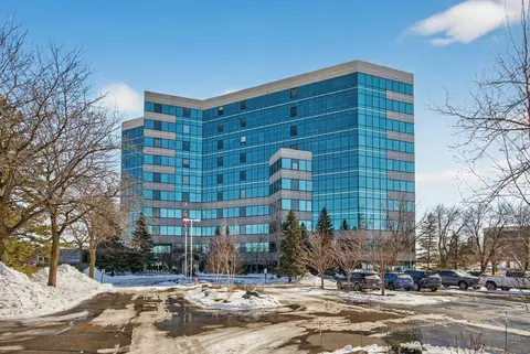 5601 Smetana Dr #101, Minnetonka, MN 55343