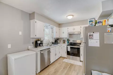 26200 8th St W, Zimmerman, MN 55398