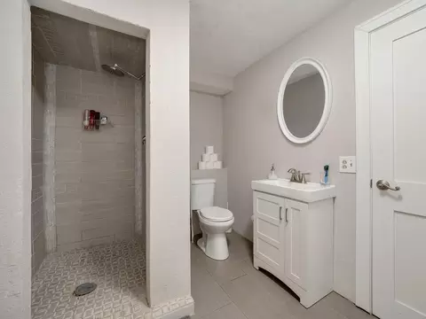 Bath - 1380 Braun Ct, Eagan, MN 55123 photo 2 of 2