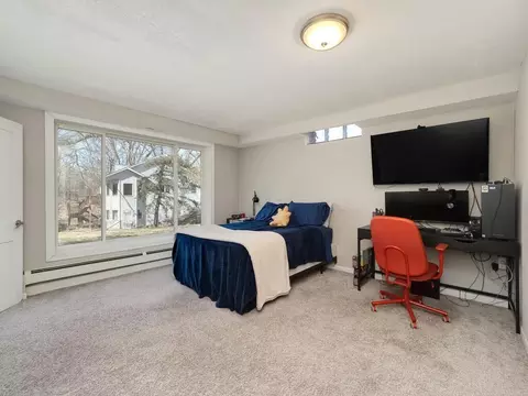 Bedroom - 1380 Braun Ct, Eagan, MN 55123 photo 4 of 4