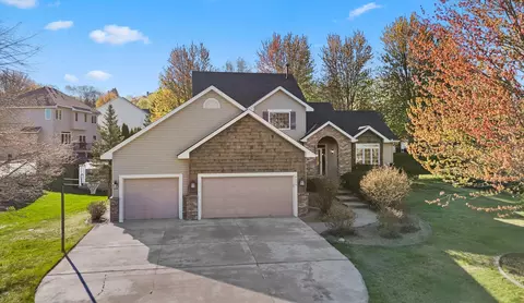 9214 161st St W, Lakeville, MN 55044