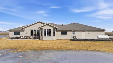 Exterior - 16496 42nd St SE, Mapleton, ND 58059 photo 8 of 12