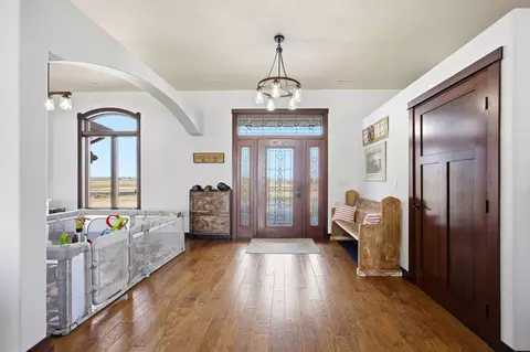 Entry Way - 16496 42nd St SE, Mapleton, ND 58059 photo 2 of 6