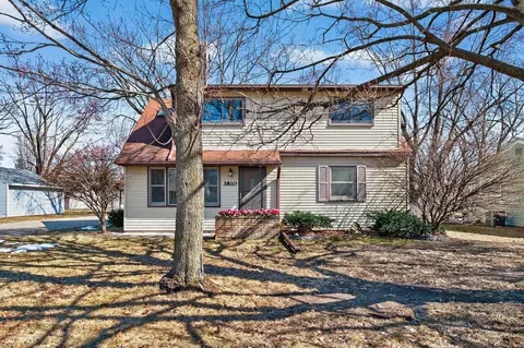 3810 Mcknight Rd N, White Bear Lake, MN 55110