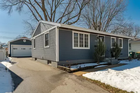 3914 7th St NW, Rochester, MN 55901