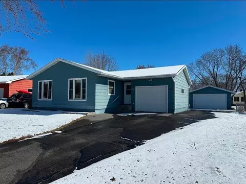 126 5th Ave SE, Saint Joseph, MN 56374