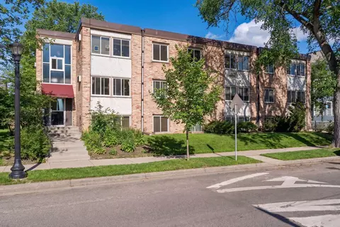 2212 Aldrich Ave S #102, Minneapolis, MN 55405