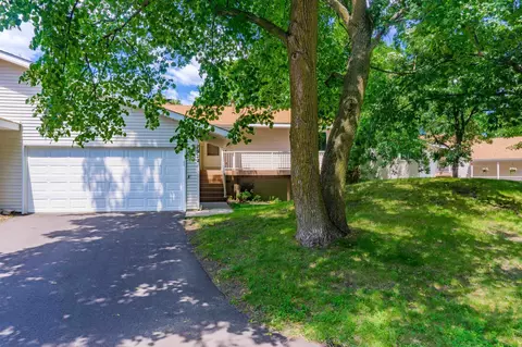 7922 Timber Lake Dr, Eden Prairie, MN 55347