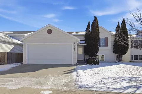 5980 24th St S, Fargo, ND 58104
