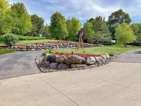 Exterior - 25809 Emerald Dr, Pelican Rapids, MN 56572 photo 8 of 25