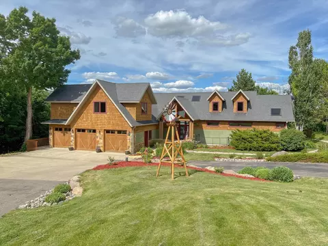 Exterior - 25809 Emerald Dr, Pelican Rapids, MN 56572 photo 2 of 25