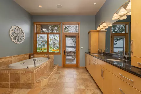 Bath - 25809 Emerald Dr, Pelican Rapids, MN 56572 photo 2 of 4