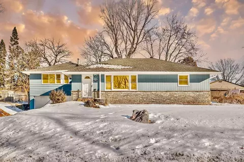 7541 4th St NE, Fridley, MN 55432
