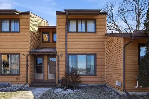 2229 4th Ave S, Moorhead, MN 56560