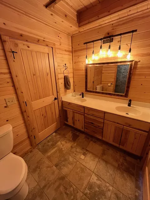 Bath - 25440 Odonnell Ln, Bigfork, MN 56628 photo 5 of 15