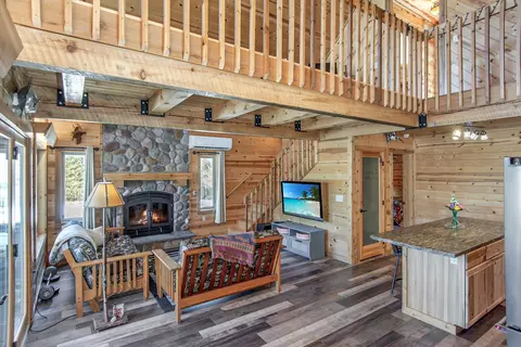 Living - 25440 Odonnell Ln, Bigfork, MN 56628 photo 2 of 7