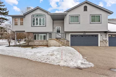 2559 Sumac Cir, White Bear Lake, MN 55110