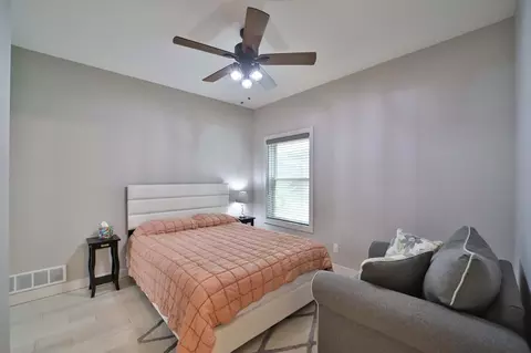 Bedroom - 2147 Summit Dr, Cushing, MN 56443 photo 4 of 10
