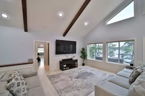 Living - 2147 Summit Dr, Cushing, MN 56443 photo 6 of 8