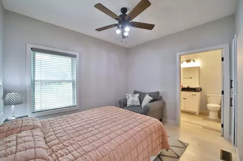 Bedroom - 2147 Summit Dr, Cushing, MN 56443 photo 5 of 10
