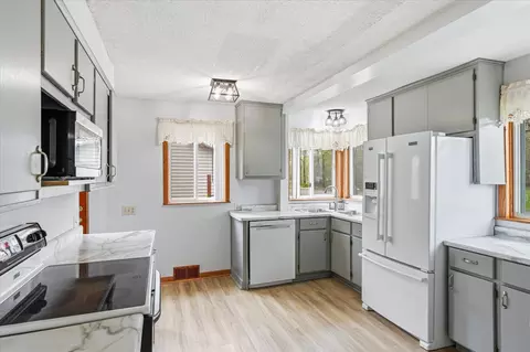 14649 283 12 Ave NW, Zimmerman, MN 55398